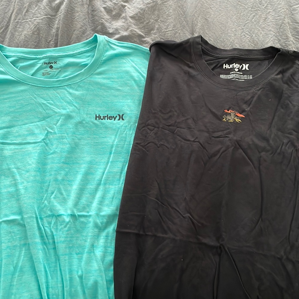 Hurley T-Shirt bundle-both are XL